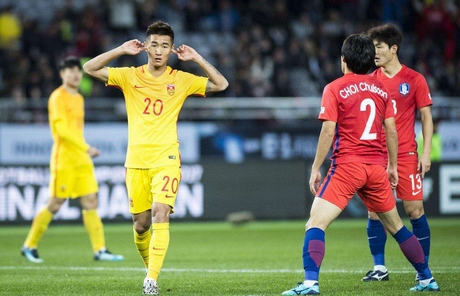 包含多伦多猛龙迎法国杯关键赛，转会期遗憾出局，管理层满意，赛季目标并未改变的词条